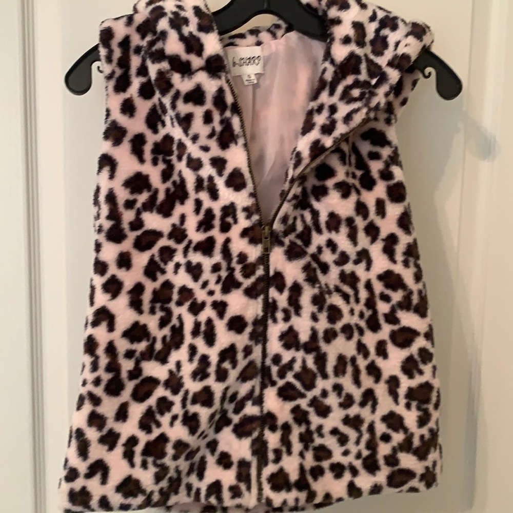 Teen/missy leopard hoodie vest faux fur. 12 14. S